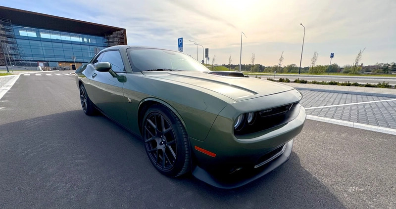 Dodge Challenger cena 179900 przebieg: 93000, rok produkcji 2018 z Wołomin małe 191